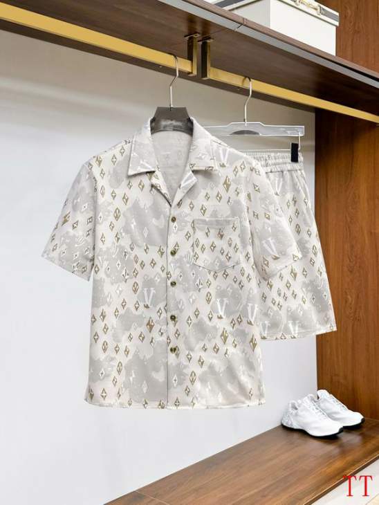 Picture of LV Shirt Pant Suits _SKULVM-3XL20tr5223018